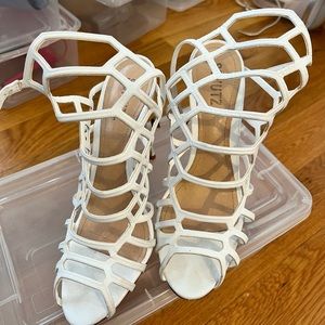 SCHUTZ WHITE SANDALS